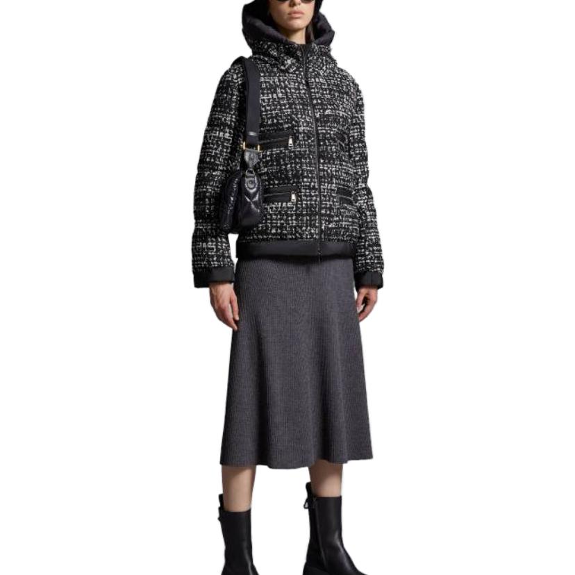 (Women) Moncler  Black Hoodie Short Coat Long Sleeve Down Jacket I20931A0007059711F90 圖 5