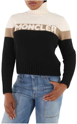 (W) 몽클레르 블랙 로고 프린트 터틀넥 풀오버 스웨터. E20939252550A9141999 Order (W) 몽클레르 블랙 로고 프린트 터틀넥 풀오버 스웨터. E20939252550A9141999