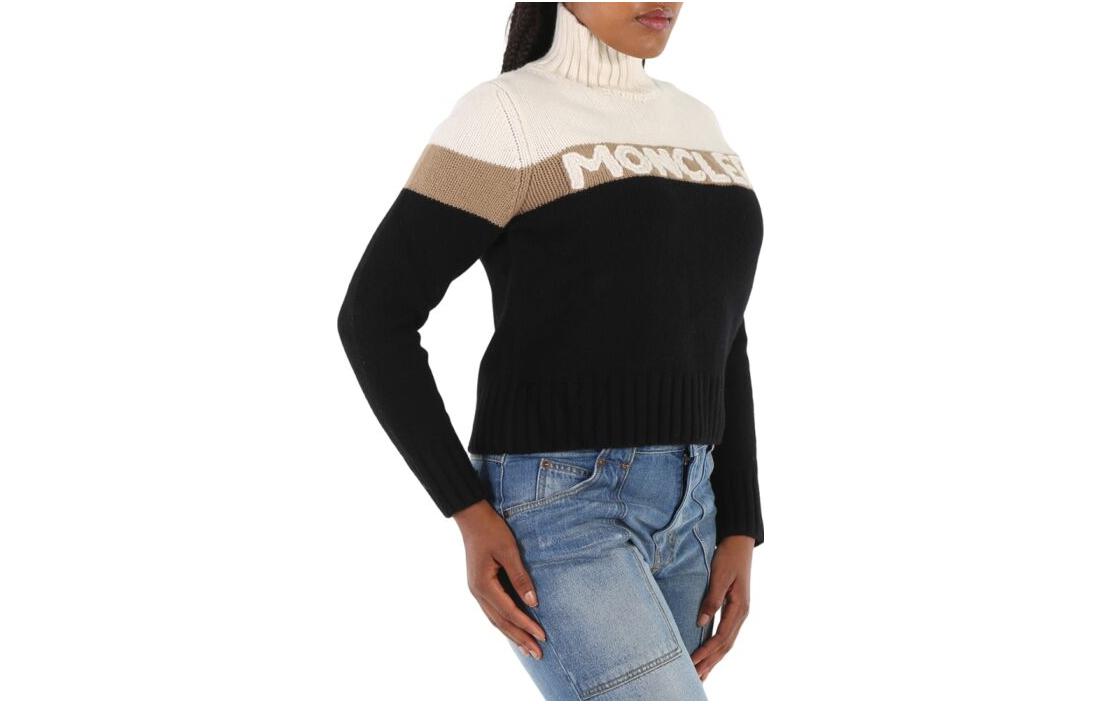 Lookbook (W) 몽클레르 블랙 로고 프린트 터틀넥 풀오버 스웨터. E20939252550A9141999