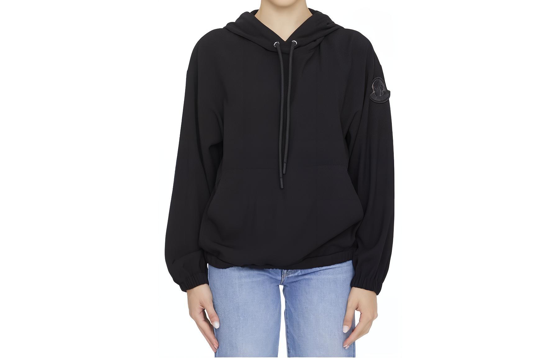 (Women) Moncler  Black Long Sleeve Sweatshirt with Logo Graphic Print. 2G00003596WF999