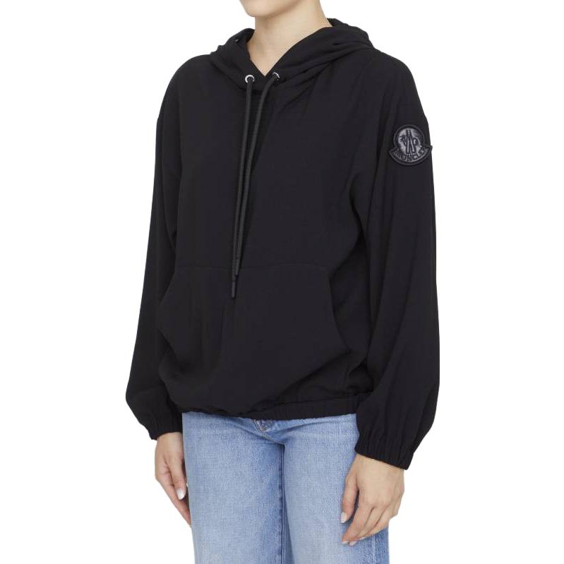 Shop (W) 몽클레어 블랙 로고 그래픽 프린트 긴팔 스웨트셔츠. 2G00003596WF999