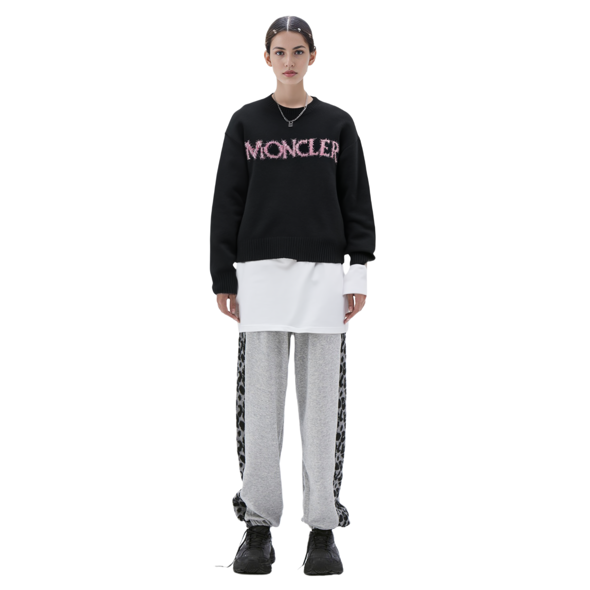 Purchase (W) モンクレール ブラック ウールニット セーター ロゴ入り. I20939C00003M3307P95