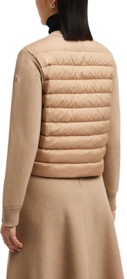 (W) モンクレール キャメルカラー クルーネック ボタンクローズ フィットセーター J20939B00020M1241513 Shop (W) モンクレール キャメルカラー クルーネック ボタンクローズ フィットセーター J20939B00020M1241513