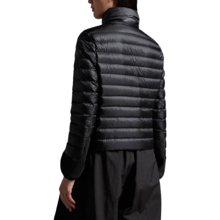 Shop (W) Moncler 修身绗缝羽绒服 黑色长袖高领 I10931A00015596IP999