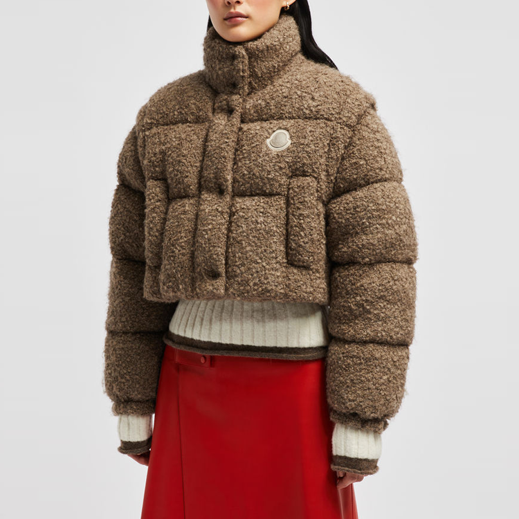 (Women) Moncler  Light Brown Short Down Jacket with Logo Patch and Zip Pocket. J20931A0012289AQ2F29 圖 5
