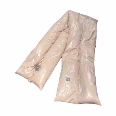 (Women) Moncler Pink Knit Scarf - Warm and Fluffy. D2093001070068950512