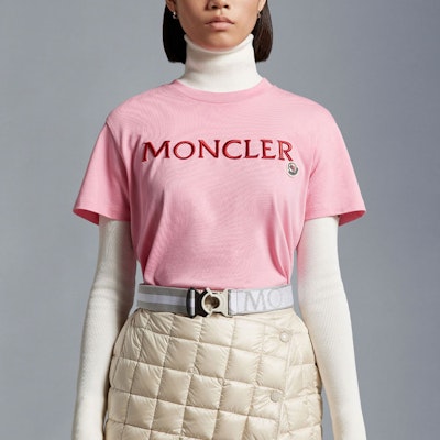 (Women) Moncler Pink Logo Embroidered Crewneck T-Shirt SS23. I10938C00009829HP52A Shop (Women) Moncler Pink Logo Embroidered Crewneck T-Shirt SS23. I10938C00009829HP52A