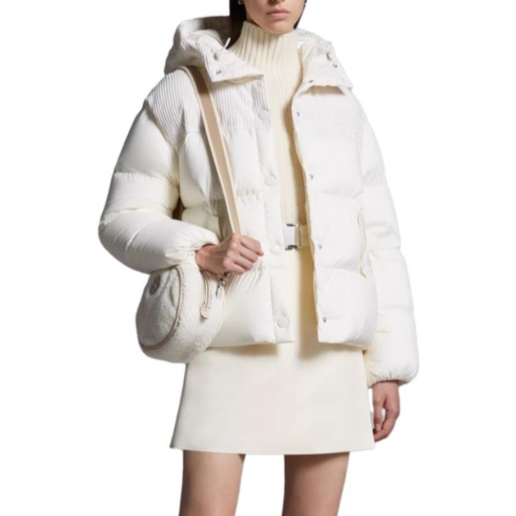(Women) Moncler  Short Hooded Down Jacket in White. I20931A0012453333034 圖 3