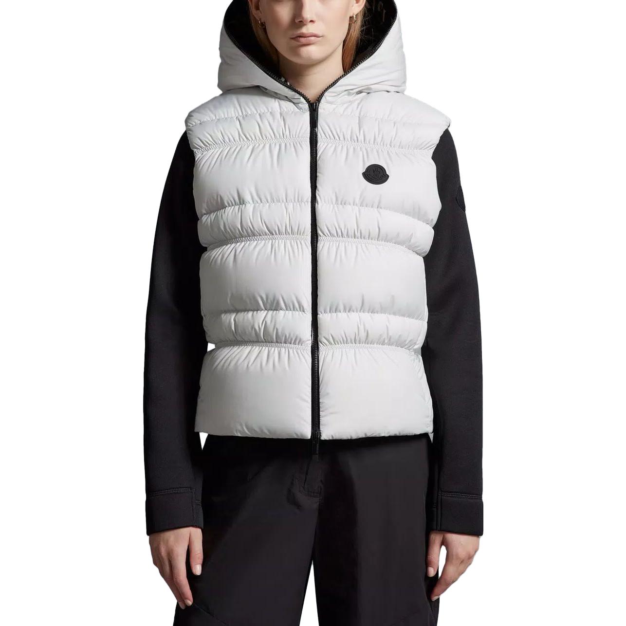 Lookbook (W) Moncler Rompi Kasual Berkerudung Warna Putih Solid I20931A00025596IU90D