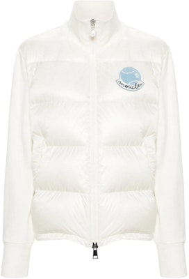 (W) Moncler Jaket Zip-Up Kolar Putih dengan Logo Patch. J10938G0001589A2Y034 Order (W) Moncler Jaket Zip-Up Kolar Putih dengan Logo Patch. J10938G0001589A2Y034