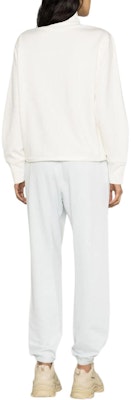 (W) Moncler Jaket Zip-Up Kolar Putih dengan Logo Patch. J10938G0001589A2Y034 Shop (W) Moncler Jaket Zip-Up Kolar Putih dengan Logo Patch. J10938G0001589A2Y034