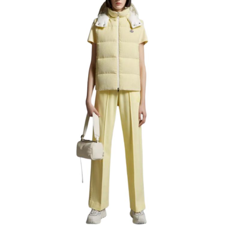 Lookbook (W) モンクレール イエローベスト 取り外し可能なフード付き ロゴパッチ入り J10931A00069597C912T