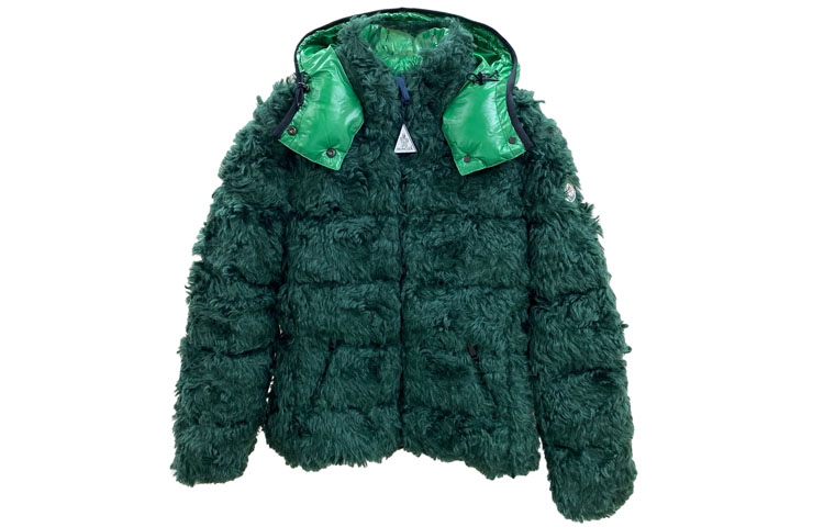 (Women) Moncler Badyp  Green Hooded Puffer Jacket with Patch Pockets. D20934680205549TE84E