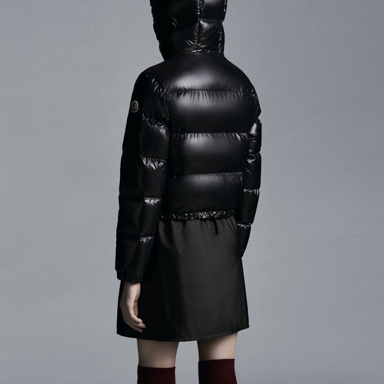(Women) Moncler Bardanette FW22 Shiny Black Short Puffer Jacket with Logo Women Winter. H20931A0007968950999 圖 5