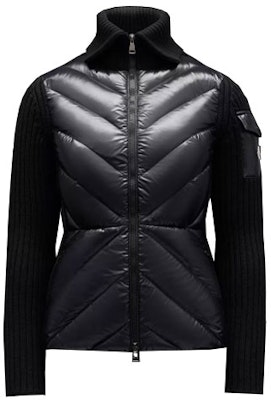 (W) Chaqueta ligera Moncler Cardigan FW21 negra con logo y relleno de plumón. G20939B00018M1131999 Order (W) Chaqueta ligera Moncler Cardigan FW21 negra con logo y relleno de plumón. G20939B00018M1131999