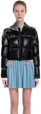 (W) Moncler Cuscute FW21 黑色羽绒服-滑雪季无领设计 G20931A0010968950999 Lookbook (W) Moncler Cuscute FW21 黑色羽绒服-滑雪季无领设计 G20931A0010968950999