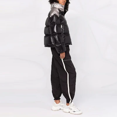 (W) Moncler Cuscute FW21 黑色羽绒服-滑雪季无领设计 G20931A0010968950999 Details for (W) Moncler Cuscute FW21 黑色羽绒服-滑雪季无领设计 G20931A0010968950999