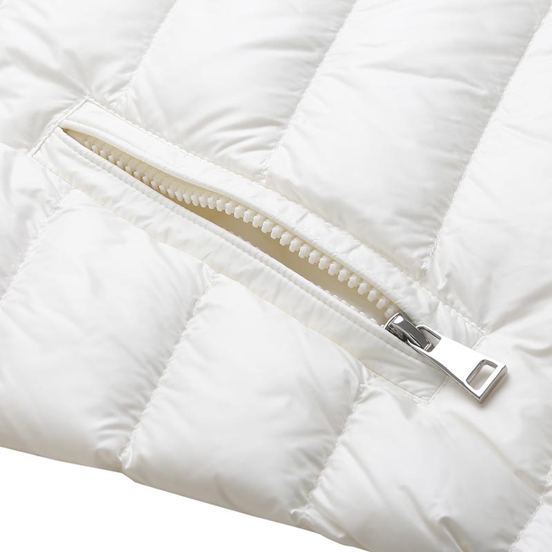 (Women) Moncler Dalles  Hooded Down Jacket with Logo Patch - Solid Color. K10931A00076595ZZ034 圖 6