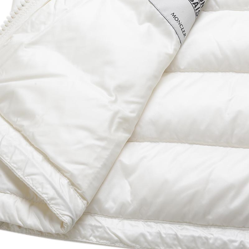 (Women) Moncler Dalles  Hooded Down Jacket with Logo Patch - Solid Color. K10931A00076595ZZ034 圖 7