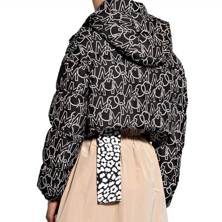 Details for (W) Moncler DAOS 黑色尼龍徽標羽絨外套 0931A5710054AQP990