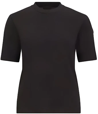 (W) 몽클레어 엠보싱 로고 반팔 크루넥 티셔츠 블랙. J10938C0000289A17999 Buy (W) 몽클레어 엠보싱 로고 반팔 크루넥 티셔츠 블랙. J10938C0000289A17999