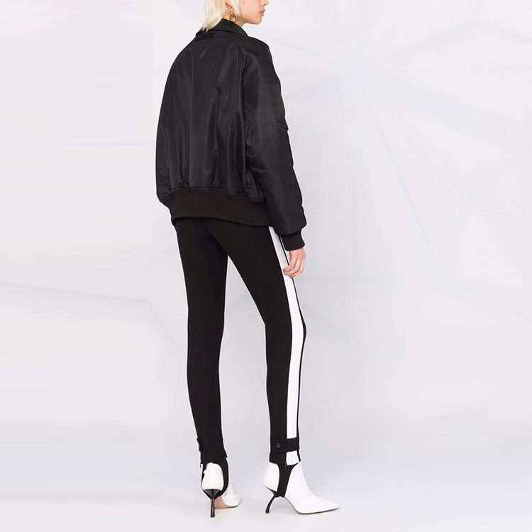 Shop (W) Moncler FW21 Seluar Ketat Logo Berpinggang Tinggi Hitam G20932A0000353064