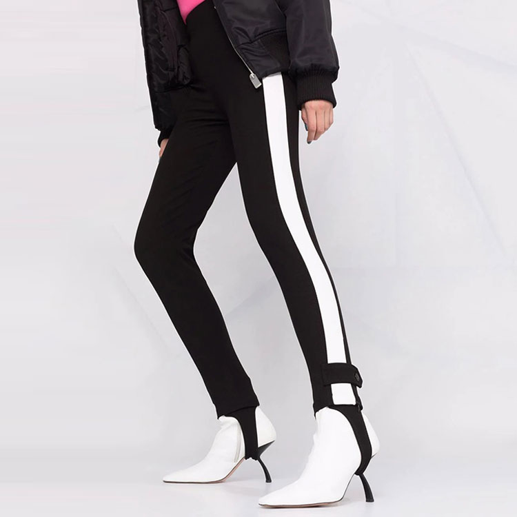 Purchase (W) Moncler FW21 Seluar Ketat Logo Berpinggang Tinggi Hitam G20932A0000353064