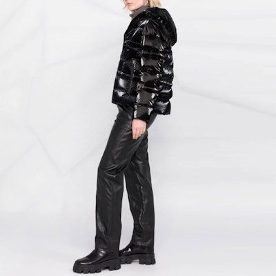 (W) Moncler FW21 Tharon 黑色連帽羽絨外套 冬季短款大衣 1A0001953A3H999 Shop (W) Moncler FW21 Tharon 黑色連帽羽絨外套 冬季短款大衣 1A0001953A3H999