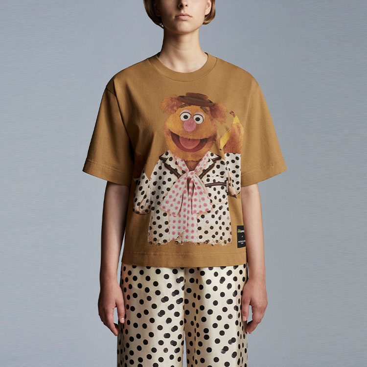 (Women) Moncler FW21 The Muppets Graphic Crewneck T-Shirt Beige G20948C00003829JS220 圖 4