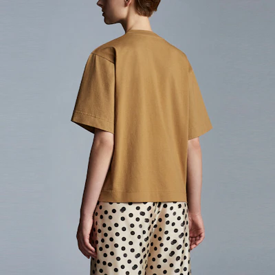 (W) Moncler FW21 Camiseta Beige Gráfica The Muppets Crewneck G20948C00003829JS220 Details for (W) Moncler FW21 Camiseta Beige Gráfica The Muppets Crewneck G20948C00003829JS220