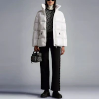 Lookbook (W) Moncler FW22 黑色抽繩Logo直筒運動褲. H20938H00017809KX999