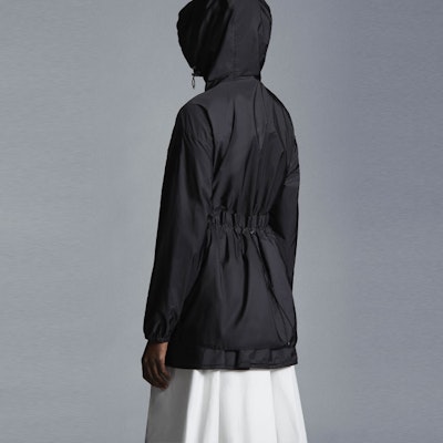 (W) Moncler FW22 블랙 후디 벨트 윈드브레이커 자켓 H10931A0011754155999 Purchase (W) Moncler FW22 블랙 후디 벨트 윈드브레이커 자켓 H10931A0011754155999