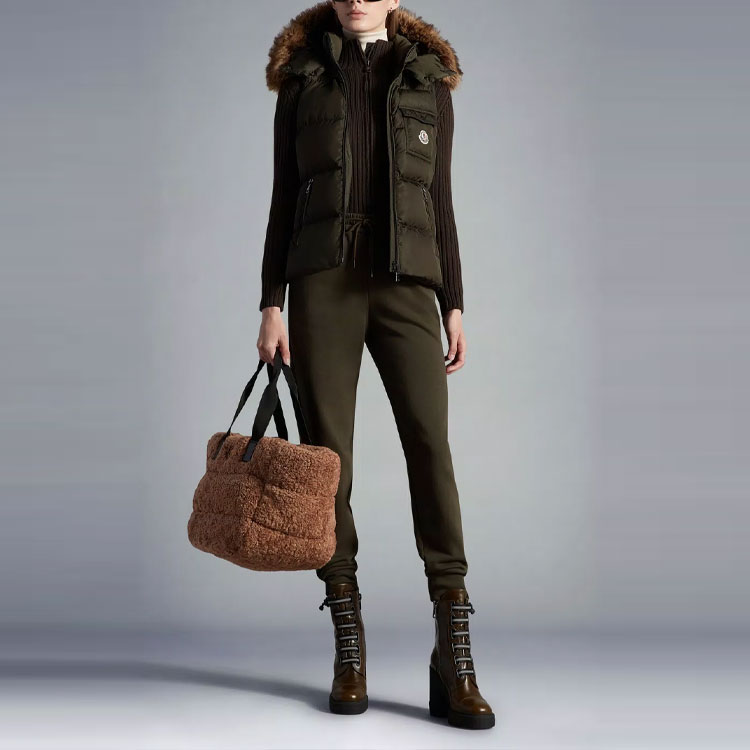 Lookbook (Women) Moncler FW22  Green Jogger Sweatpants with Logo Patch and Drawstring. H20938H00012809LC833