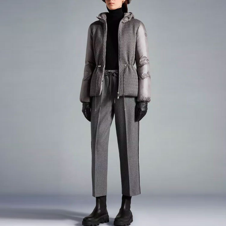 Lookbook (Women) Moncler FW22  Grey Tailored Straight-Leg Cropped Casual Pants. H20932A0000754233935