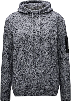 (W) 盟可睐 FW22 标志贴片麻花针织连帽毛衣 灰色 H20939G00003M1215090 Buy (W) 盟可睐 FW22 标志贴片麻花针织连帽毛衣 灰色 H20939G00003M1215090