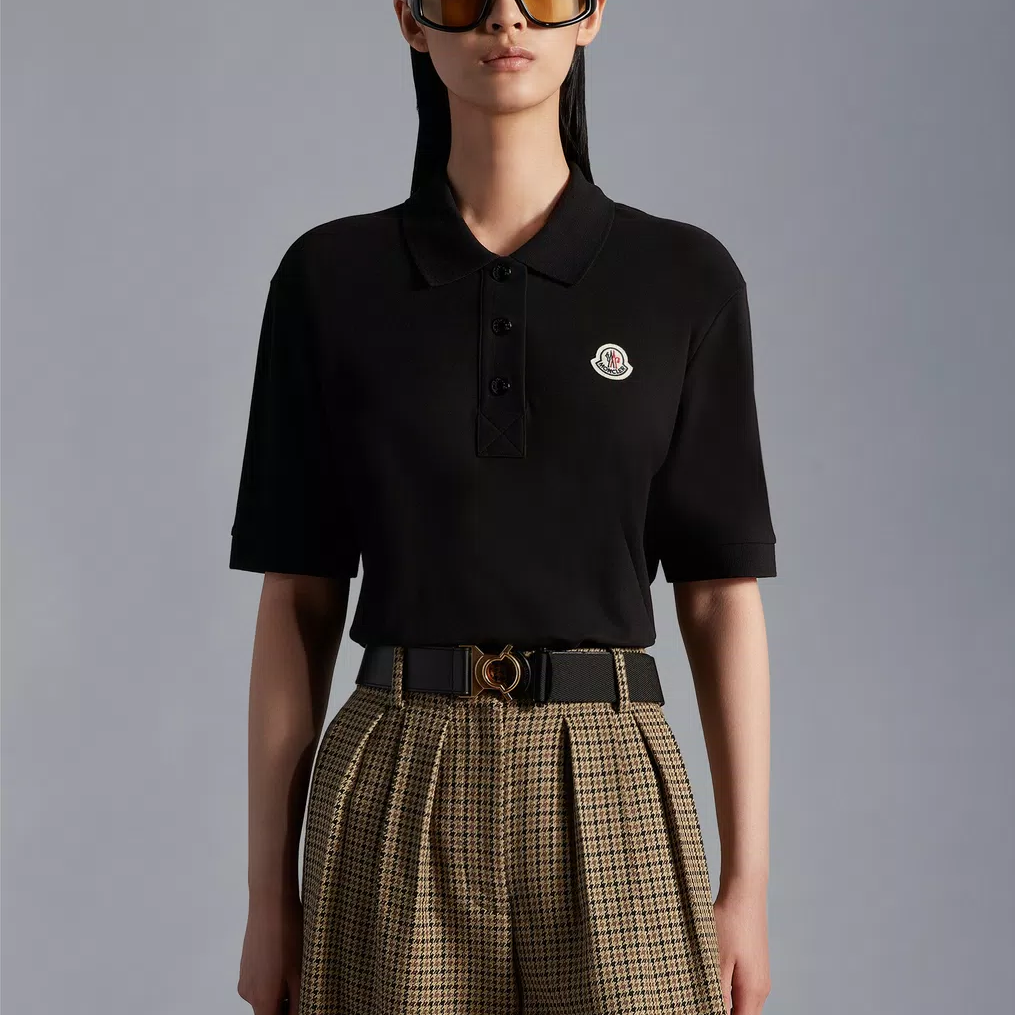 Shop (W) Moncler FW22 素色休閒黑色 Polo 衫 H20938A0000384720999