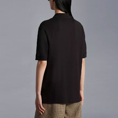 (W) Moncler FW22 Kaos Polo Hitam Kasual Warna Polos. H20938A0000384720999 Purchase (W) Moncler FW22 Kaos Polo Hitam Kasual Warna Polos. H20938A0000384720999