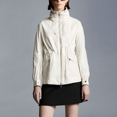 (W) Moncler FW22 白色短版風衣外套附可拆式帽子. H10931A0008254543050 Purchase (W) Moncler FW22 白色短版風衣外套附可拆式帽子. H10931A0008254543050