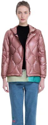 (W) Moncler FW22 Jaket Pendek Quilted Hooded Down Anthon Pink Stylish. H20931A00019595B1526 Cheap (W) Moncler FW22 Jaket Pendek Quilted Hooded Down Anthon Pink Stylish. H20931A00019595B1526