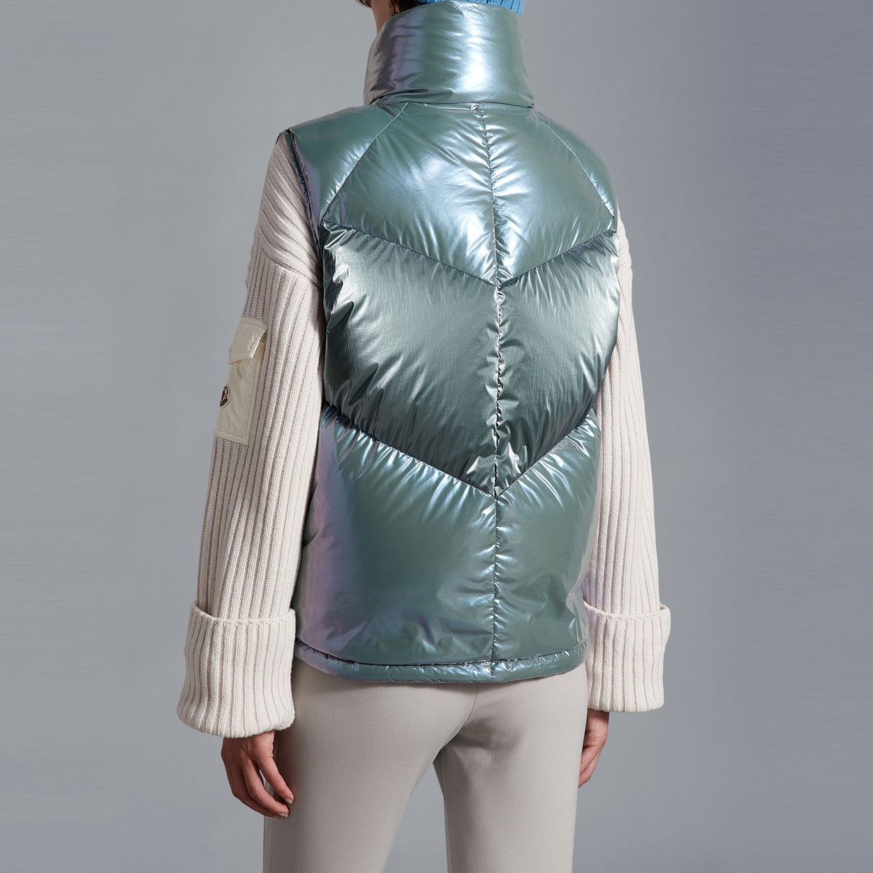 Purchase (W) Moncler FW22 Jaket Tanpa Lengan Warna Solid Hijau Muda. H20931A00121596D2700