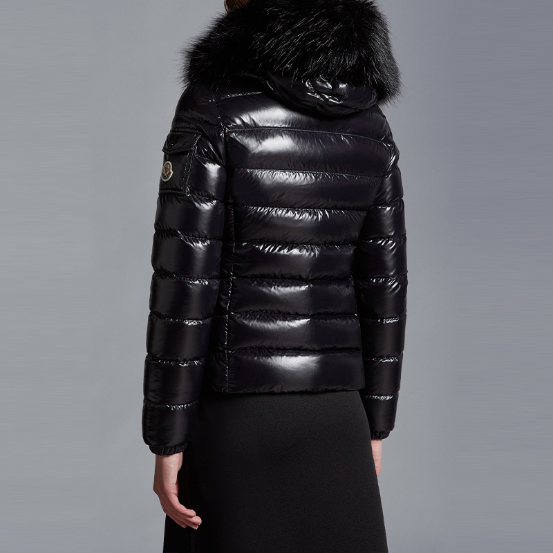 Shop (W) Moncler FW23 黑色連帽羽絨外套 長袖設計附品牌標誌 I20931A001455963V999