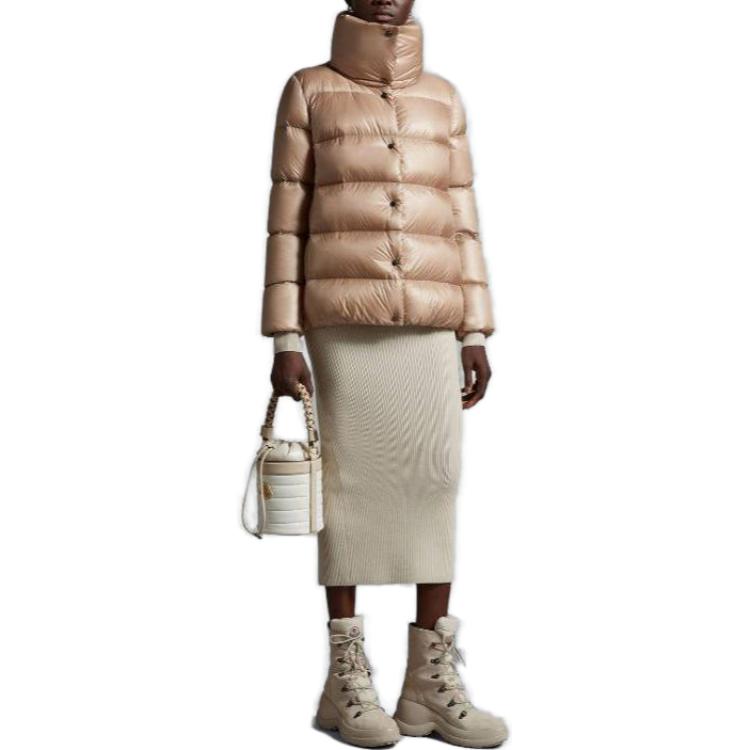 Lookbook (W) Moncler FW23 Jaket Puffer Fitted Cochevis Coklat Muda. I20931A00144595ZZ239