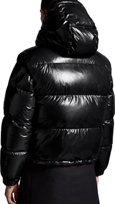 (W) Moncler FW23 Karakorum 黑色短版羽絨外套(可拆卸袖) I20931A0018359607999 Shop (W) Moncler FW23 Karakorum 黑色短版羽絨外套(可拆卸袖) I20931A0018359607999