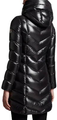 (W) Moncler FW24 Marus Chaqueta Negra Brillante Acolchada con Capucha de Nylon. J20931C00049C0065999 Shop (W) Moncler FW24 Marus Chaqueta Negra Brillante Acolchada con Capucha de Nylon. J20931C00049C0065999
