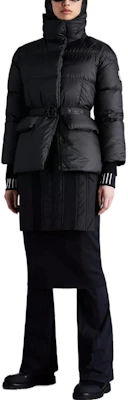 (W) MONCLER GENIUS SS22 黑色羽絨外套附腰帶 H10961A00003M1489999 Lookbook (W) MONCLER GENIUS SS22 黑色羽絨外套附腰帶 H10961A00003M1489999