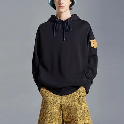 (Women) MONCLER GENIUS x JW Anderson Hoodie SS22 Solid Logo Drawstring Sweatshirt H209E8G00001M1997778 Purchase (Women) MONCLER GENIUS x JW Anderson Hoodie SS22 Solid Logo Drawstring Sweatshirt H209E8G00001M1997778