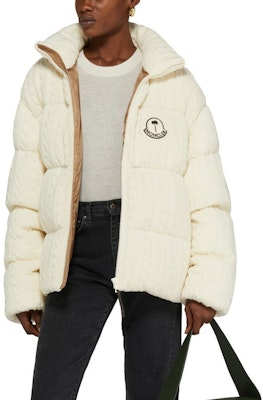(W) MONCLER GENIUS x PALM ANGELS 質感拉鍊羽絨外套 米白色. I209L1A00015M3608032 Shop (W) MONCLER GENIUS x PALM ANGELS 質感拉鍊羽絨外套 米白色. I209L1A00015M3608032