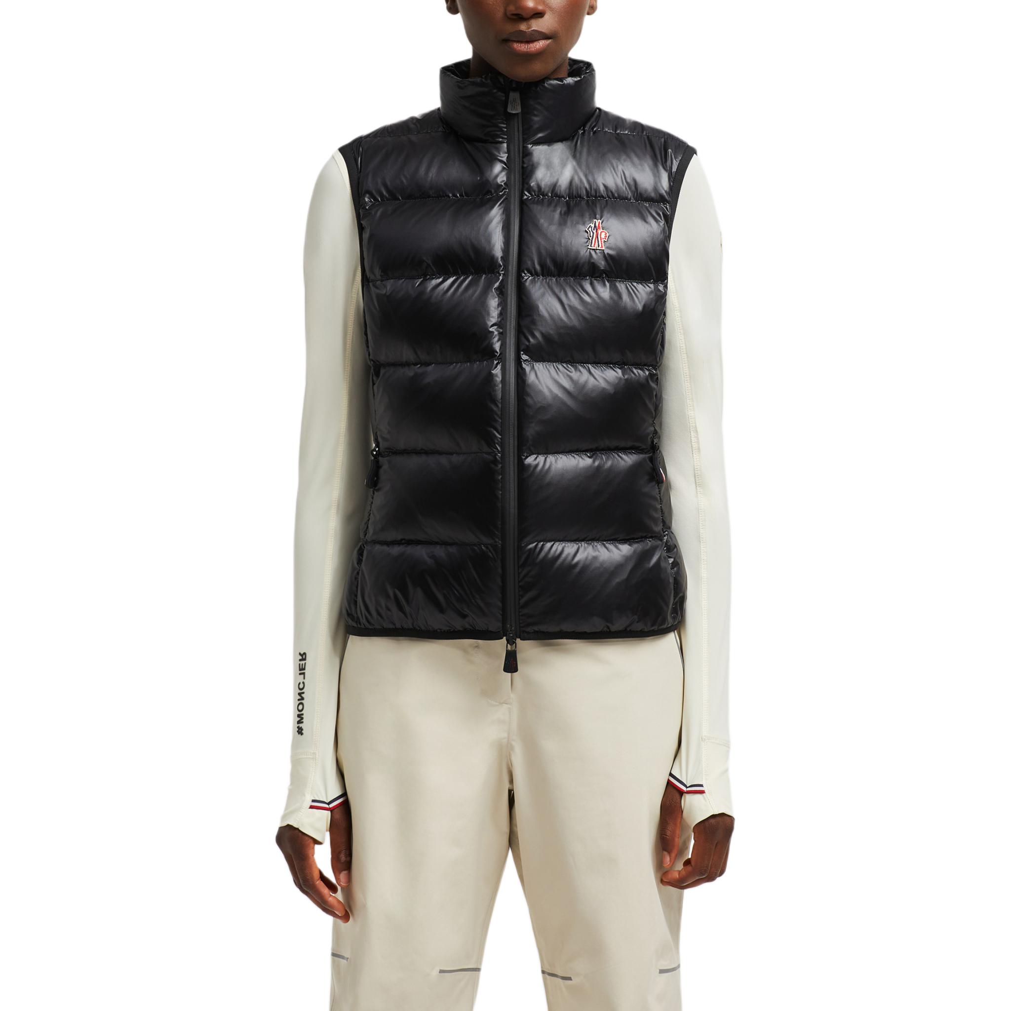 Lookbook (W) Moncler Grenoble 黑色羽絨背心 - 保暖、防風、速乾。 J20988G00010829H7999