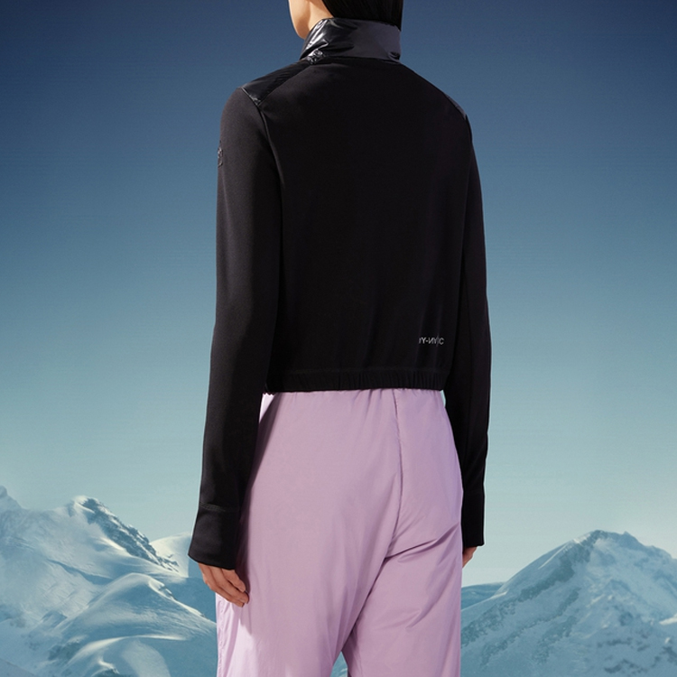 Lookbook (W) Moncler Grenoble FW22 Jaket Puffer Warna Solid dengan Kerah Tegak. H20988G00007829H7999