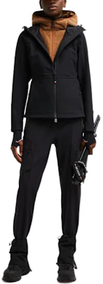 (W) Moncler Grenoble Zumeles 黑色連帽拉鍊長袖外套 J20981A00018597O1999 Lookbook (W) Moncler Grenoble Zumeles 黑色連帽拉鍊長袖外套 J20981A00018597O1999